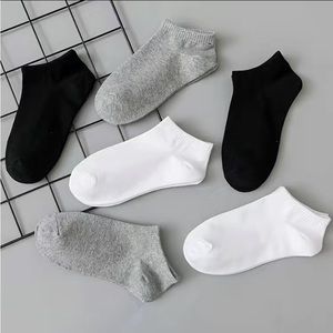 NWOT - 3Pair Women’s Relaxed Ankle Socks (Multi-Colored / One-Size)